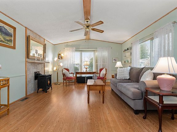 3rd image of 6035 Vedder Rd #81