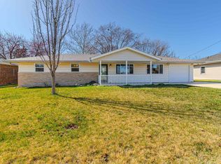 211 Illini Dr, East Peoria, IL