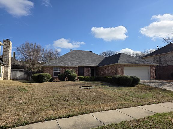 2nd image of 2308 Welch Pl