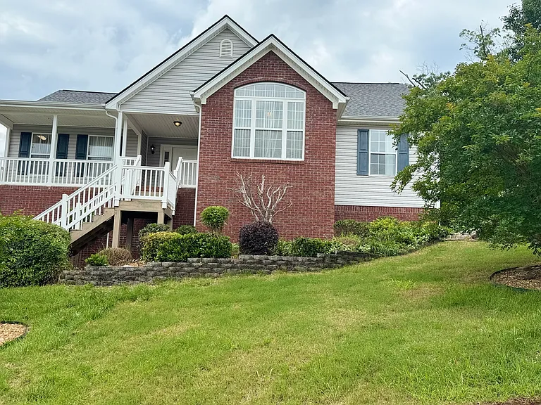 5685 Hyacinth Ln — Photo 8