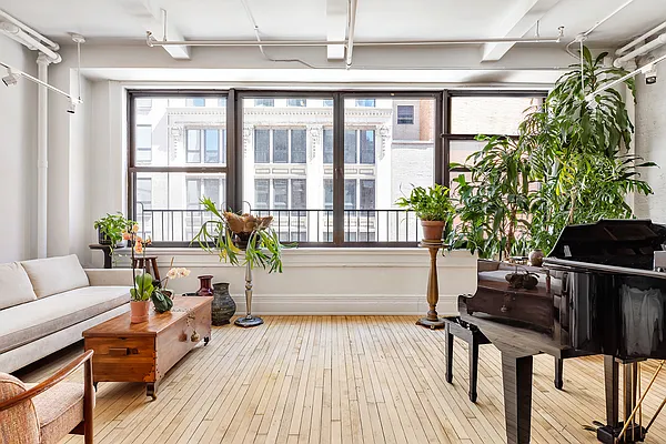 Rented by Compass | media 13