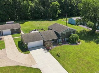 12328 Johnson Rd, Churubusco, IN 46723