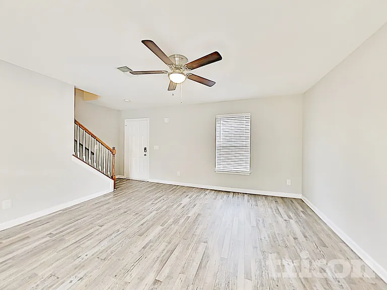 232 Mary Joe Martin Dr — Photo 3
