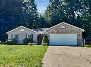 2051 River Birch Dr, Amelia, OH 45102