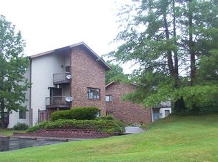 8004 Timberlake Dr, Huntington, WV 25705