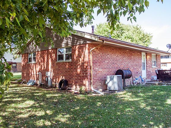 4th image of 658 Eastview Dr