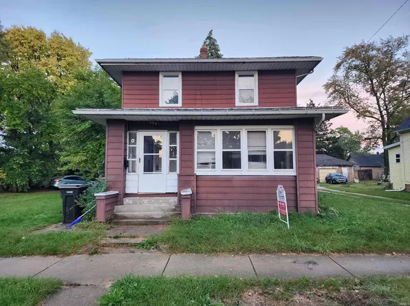 904 Cleveland Ave, South Bend, IN 46628