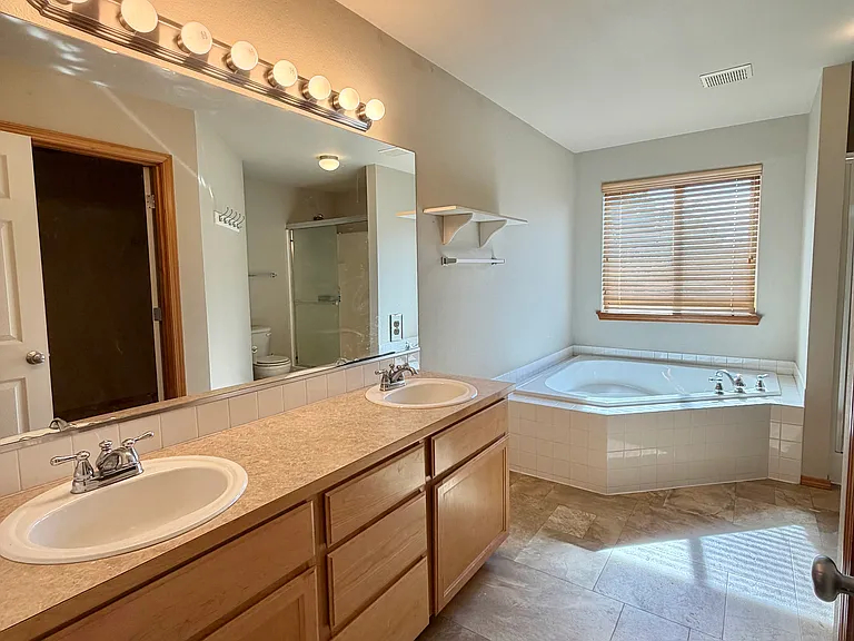 14707 SE 189th Pl — Photo 18