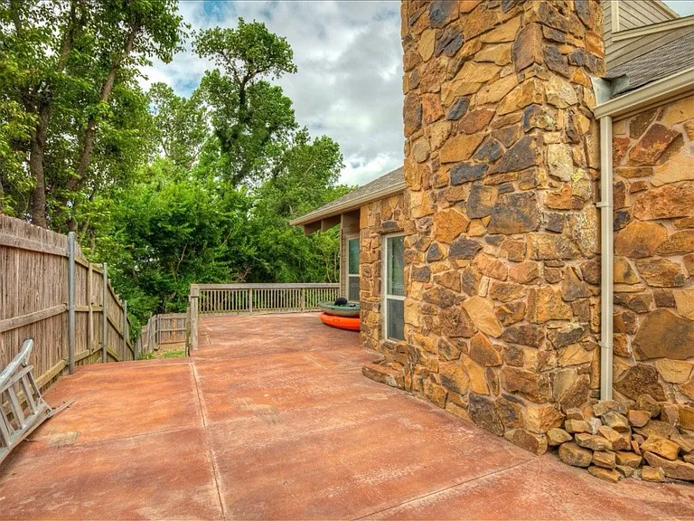 2525 Sequoia Park Dr — Photo 21