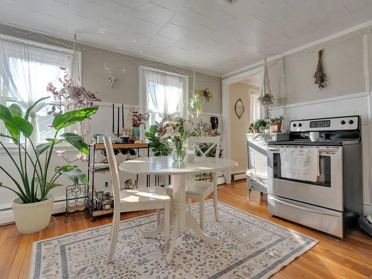 29 Winslow St #2 — Photo 2