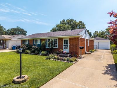 36601 Hiveley St, Westland, MI, 48186