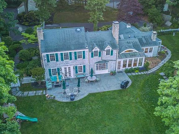 2nd image of 64 Mariners Ln