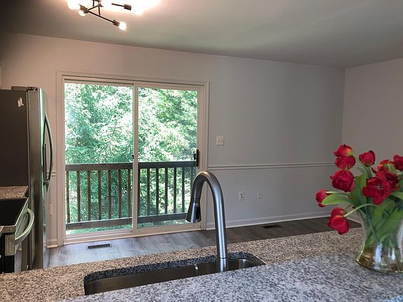 4th image of 5558 Clifton Crest Way