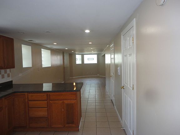 3rd image of 6600 S Minerva Ave #1