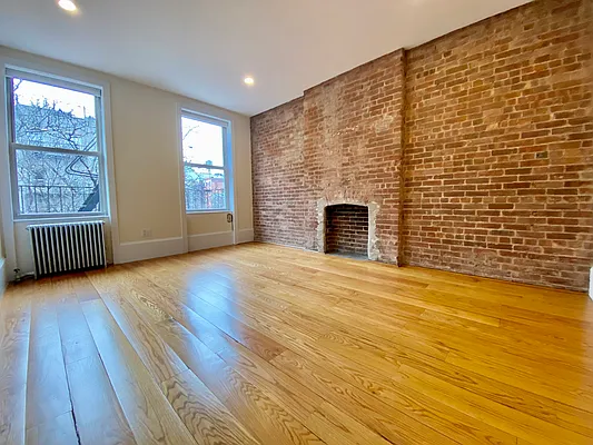 Rented by Corcoran | media 28