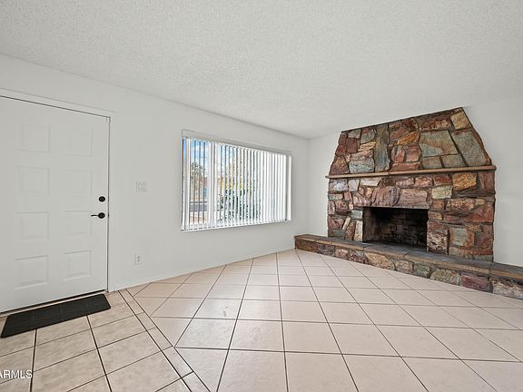4th image of 8923 W Campbell Avenue