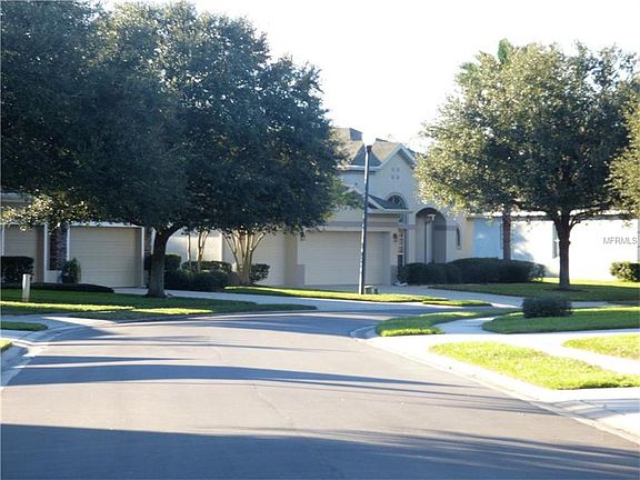 3rd image of 550 Woodford Dr