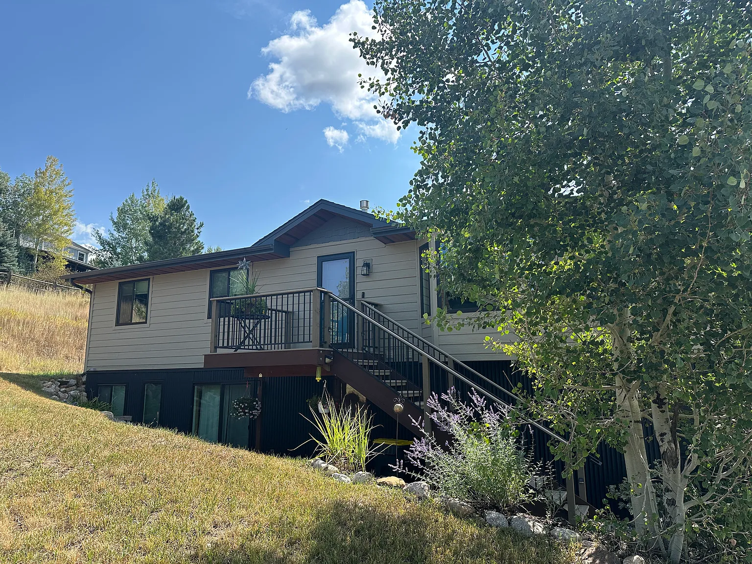 3 bed, 1800 sqft, $5,000 — Photo 2