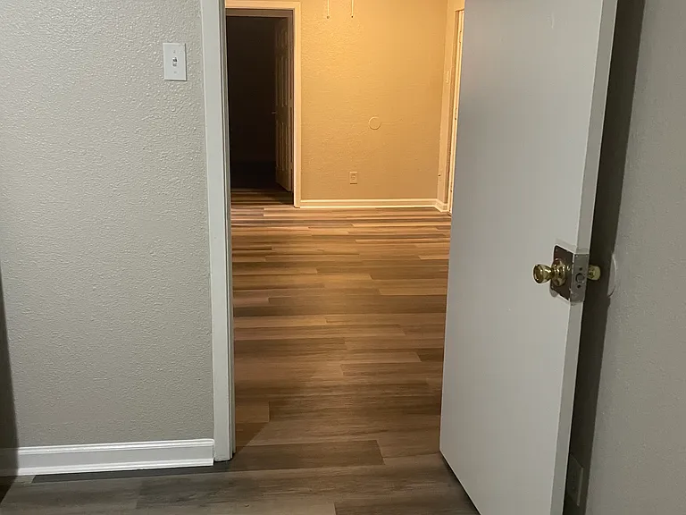 811 Redbird Dr — Photo 6