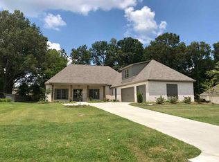 156 Saddlebrook Cv, Madison, MS 39110