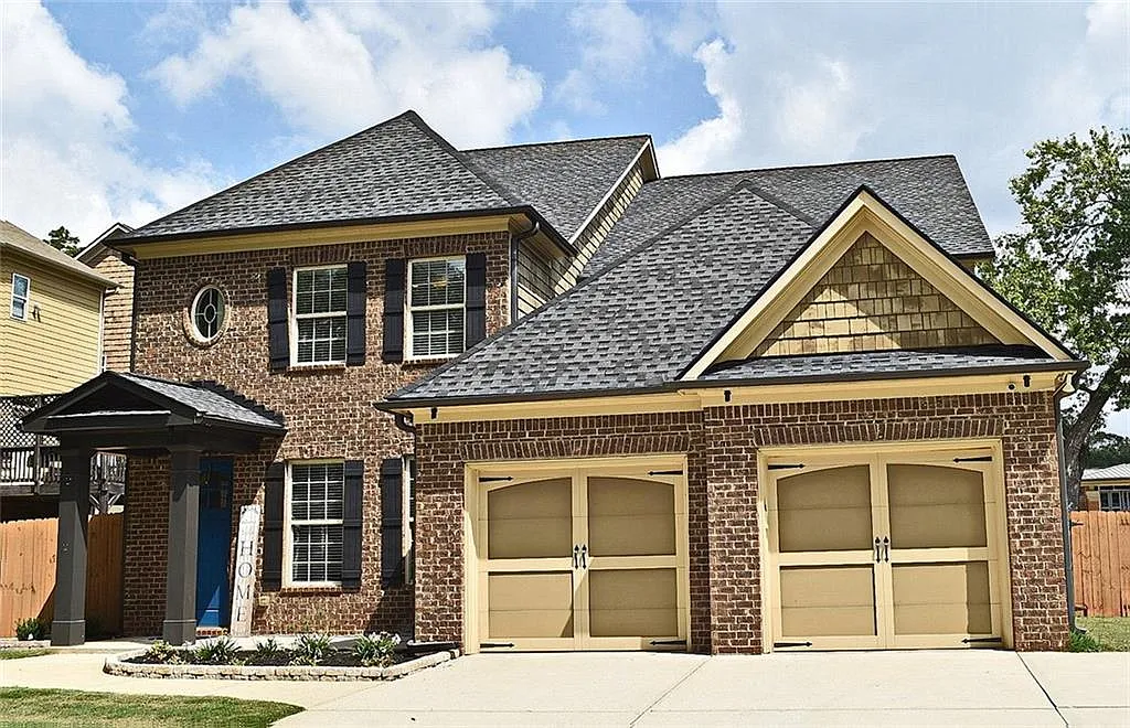 4 bed, 4.0 bath, 3685 sqft, $5,000 — Photo 1