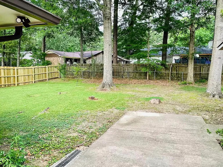 102 Oak Dr — Photo 19