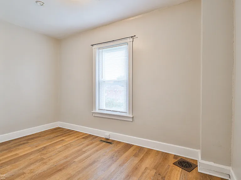 421 Union St — Photo 25