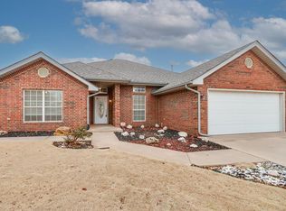 1708 Handley Dr, El Reno, OK 73036