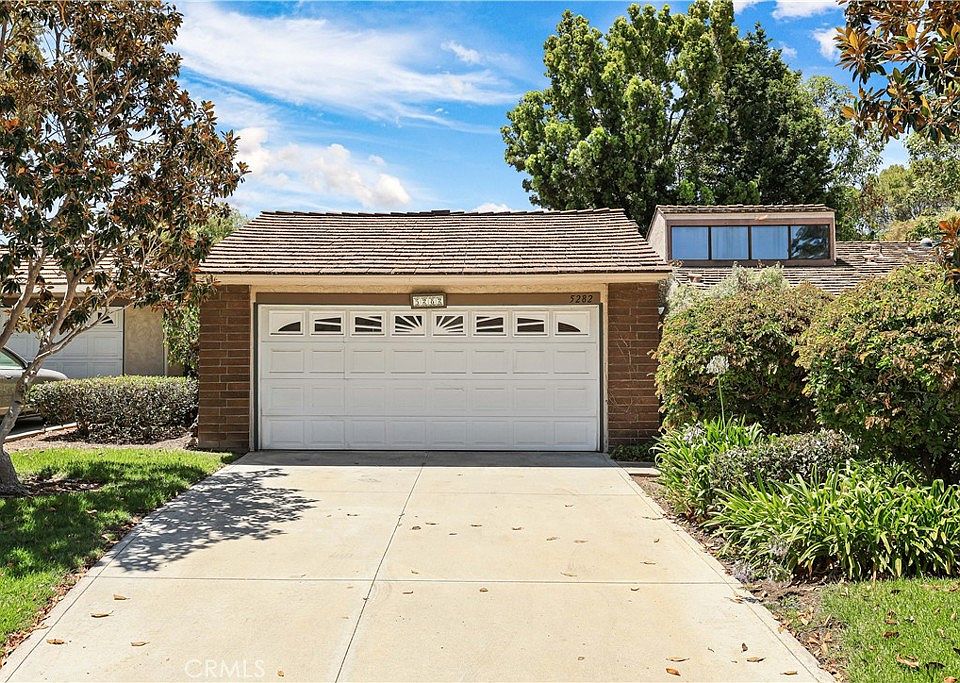 1st image of 5282 Thorn Tree Ln