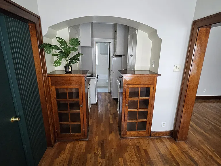 508 1/2 SW 10th Ave #205 — Photo 5