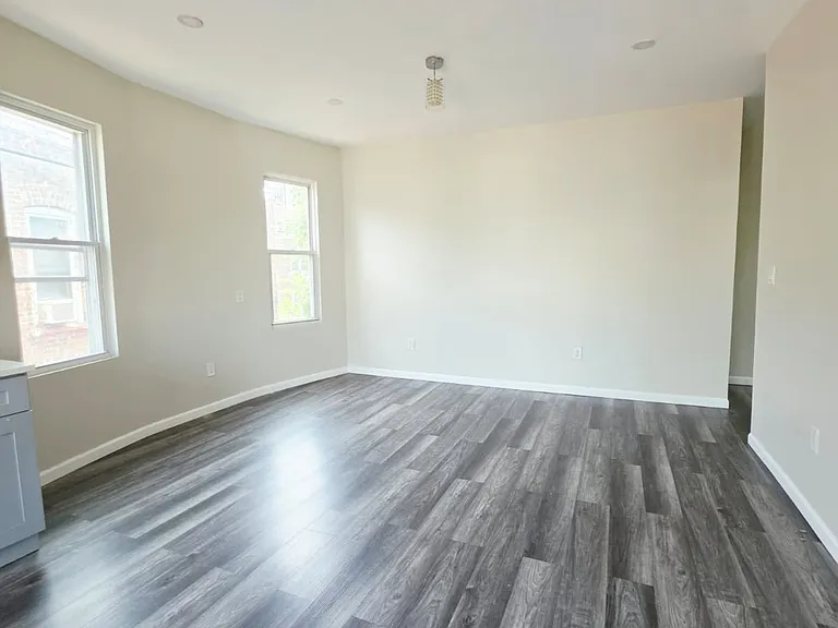 133 Stevens Ave #2L — Photo 7
