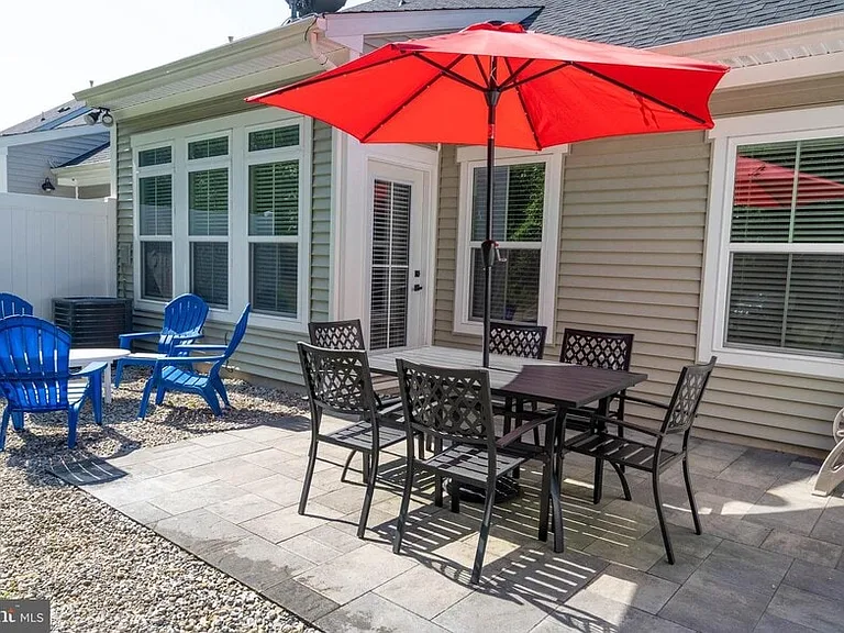 33776 Freeport Dr — Photo 35