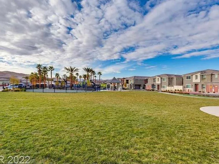 2828 Mosaic Moon Ln — Photo 49