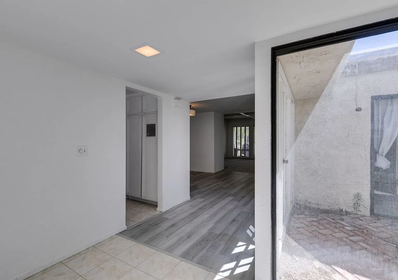 Spacious single story townhouse — Photo 4