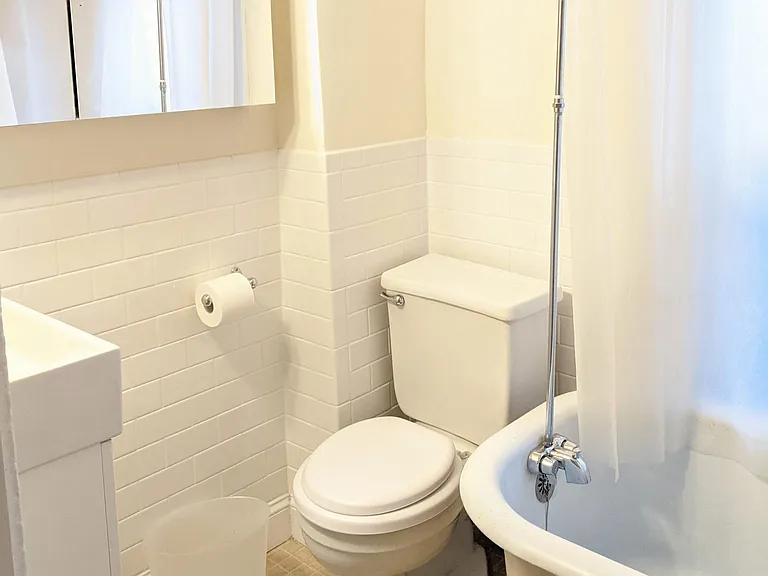 11 Pitman St #2 — Photo 8