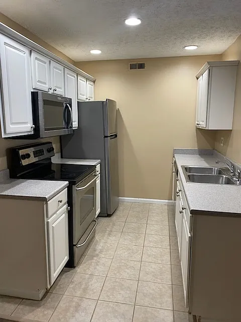 5616 Cypress Chase photo 1