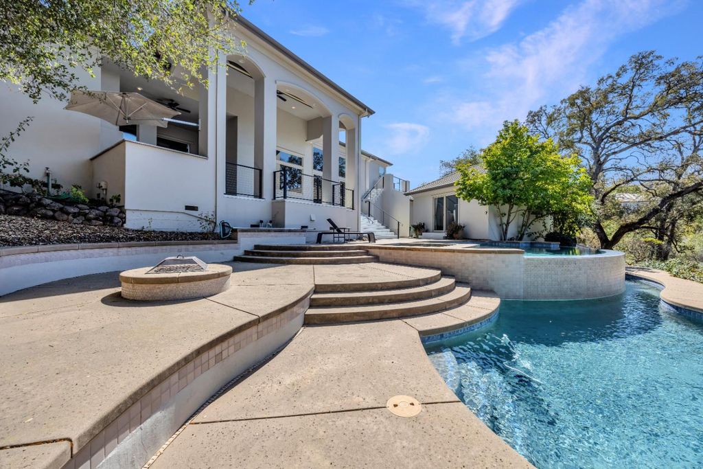 4182 Greenview Drive 4