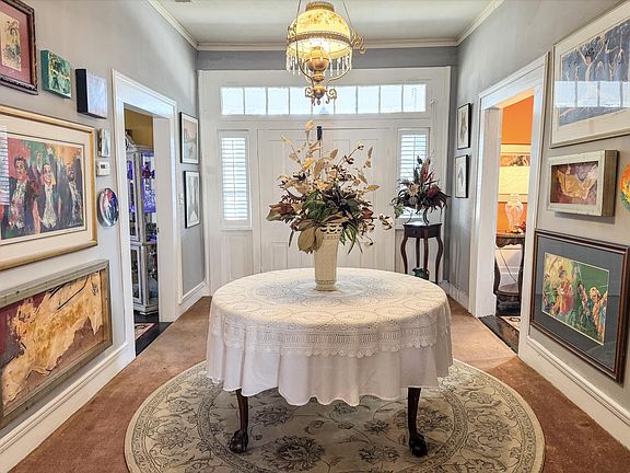 3rd image of 501 S Meridian St