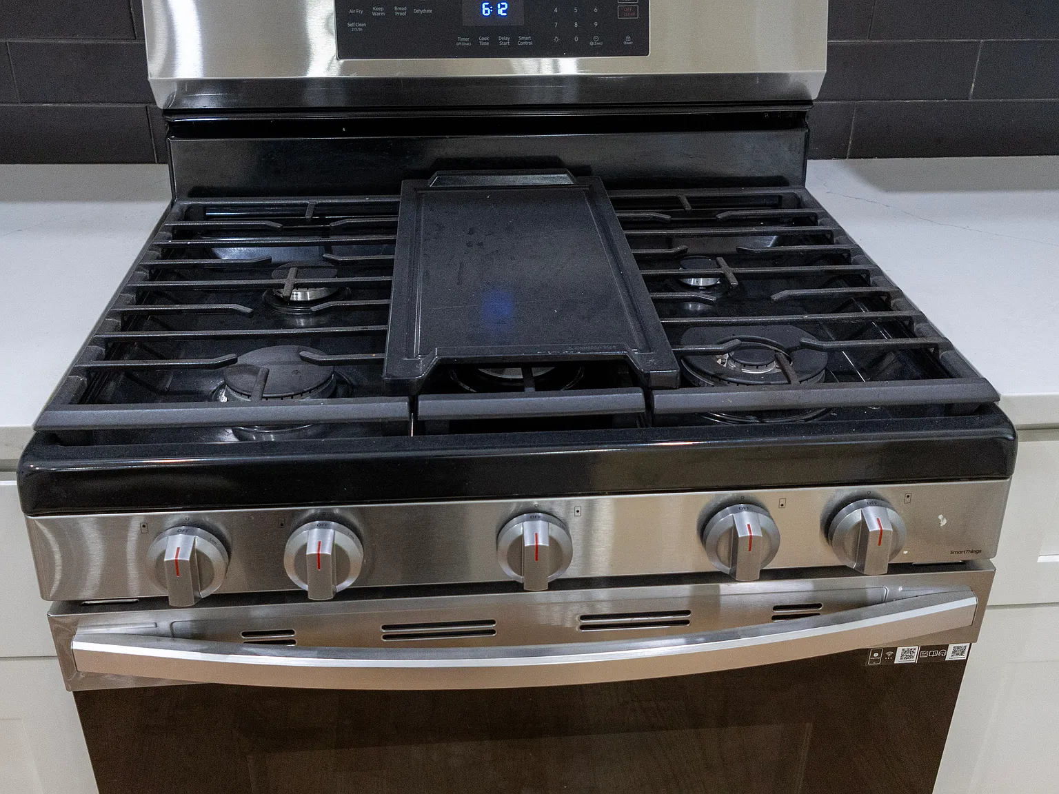 2 bed, 1000 sqft, $2,300 — Photo 3