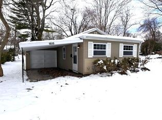 1619 Elmwood St, Jacksonville, IL 62650