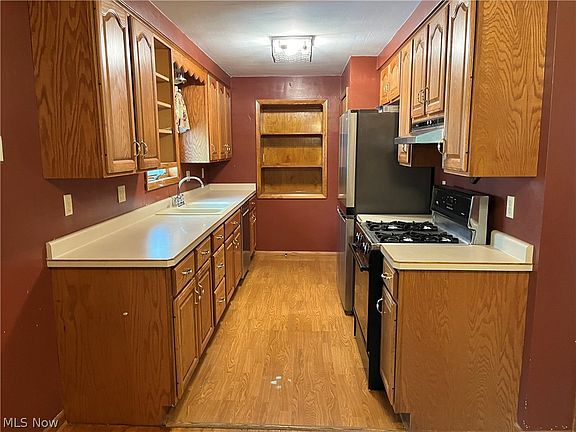 5th image of 5799 Sarah Ave NW