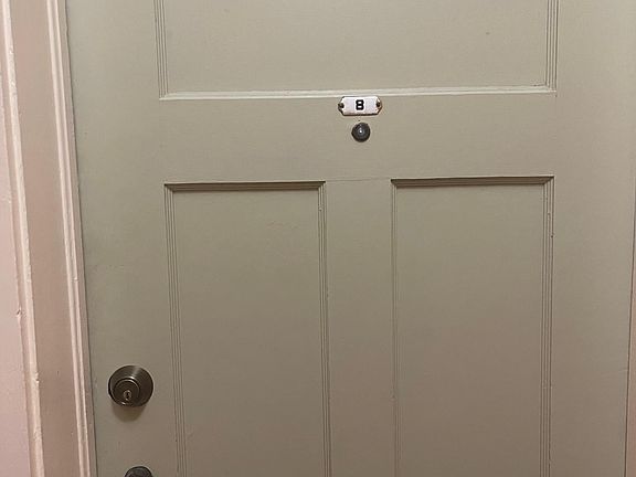 3rd image of 1414 20th St Unit 8