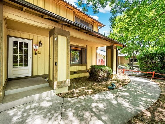 4th image of 119 Woodstock Circle