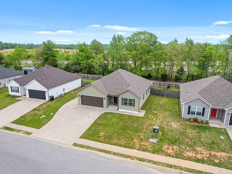 757 Tidwell Dr — Photo 23