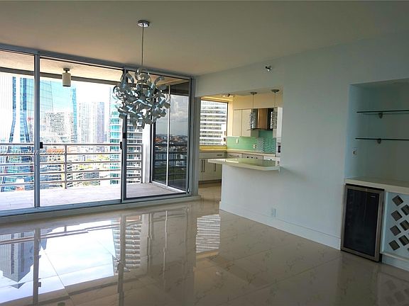 5th image of 1541 Brickell Ave #C2706