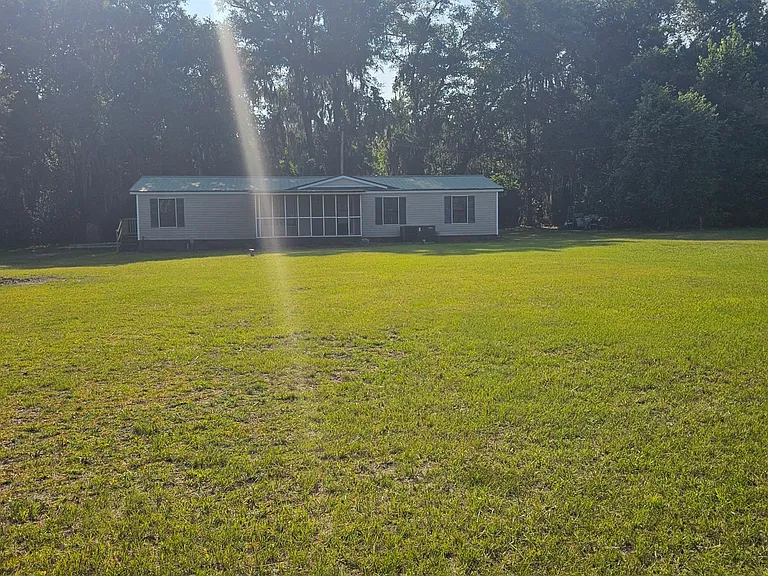 108 Davis Rd E — Photo 46