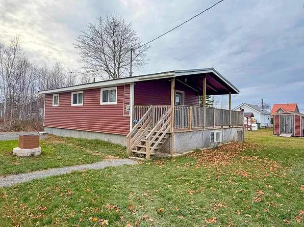 208 Jackson Point Rd, Cumberland, NS B4H 3X9