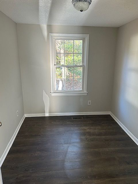 2nd image of 515 S Carlisle St