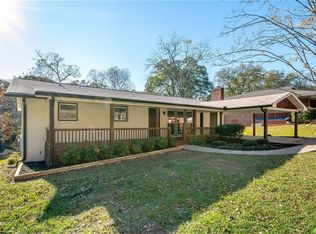 1845 Crystal Dr, Gainesville, GA 30501