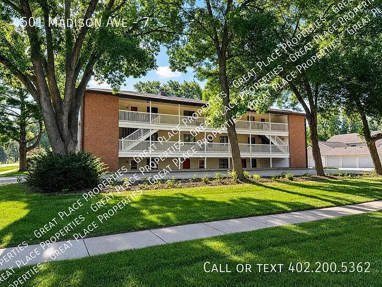 4501 Madison Ave #7 — Photo 1